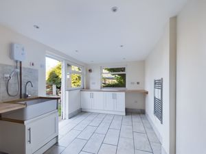 Photo 11- click for photo gallery